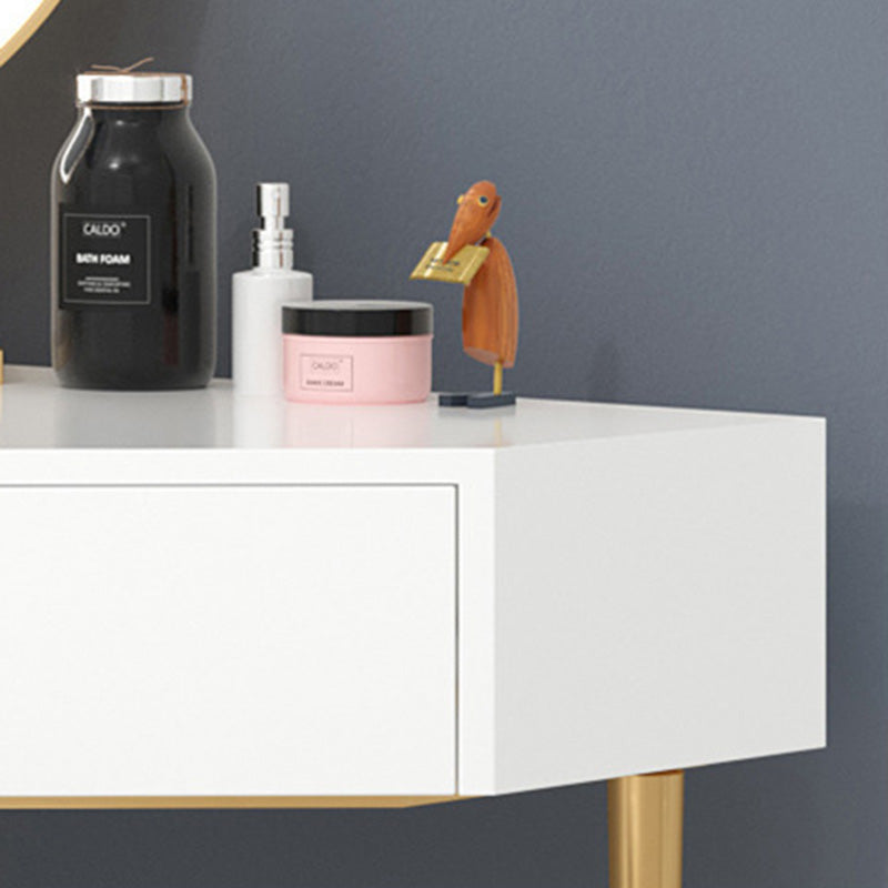 โต๊ะเครื่องแป้งเข้ามุม - Corner Dressing Table