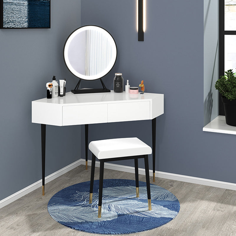 โต๊ะเครื่องแป้งเข้ามุม - Corner Dressing Table