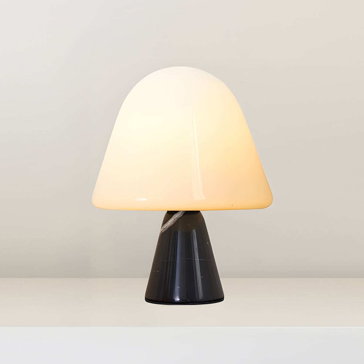 โคมไฟตั้งโต๊ะตกแต่งบ้าน - Marble Mushroom Table Lamp II