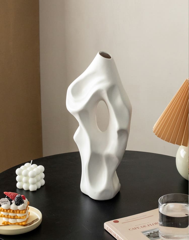 แจกันดอกไม้ตกแต่งบ้าน - Designed Decorating Vase XI