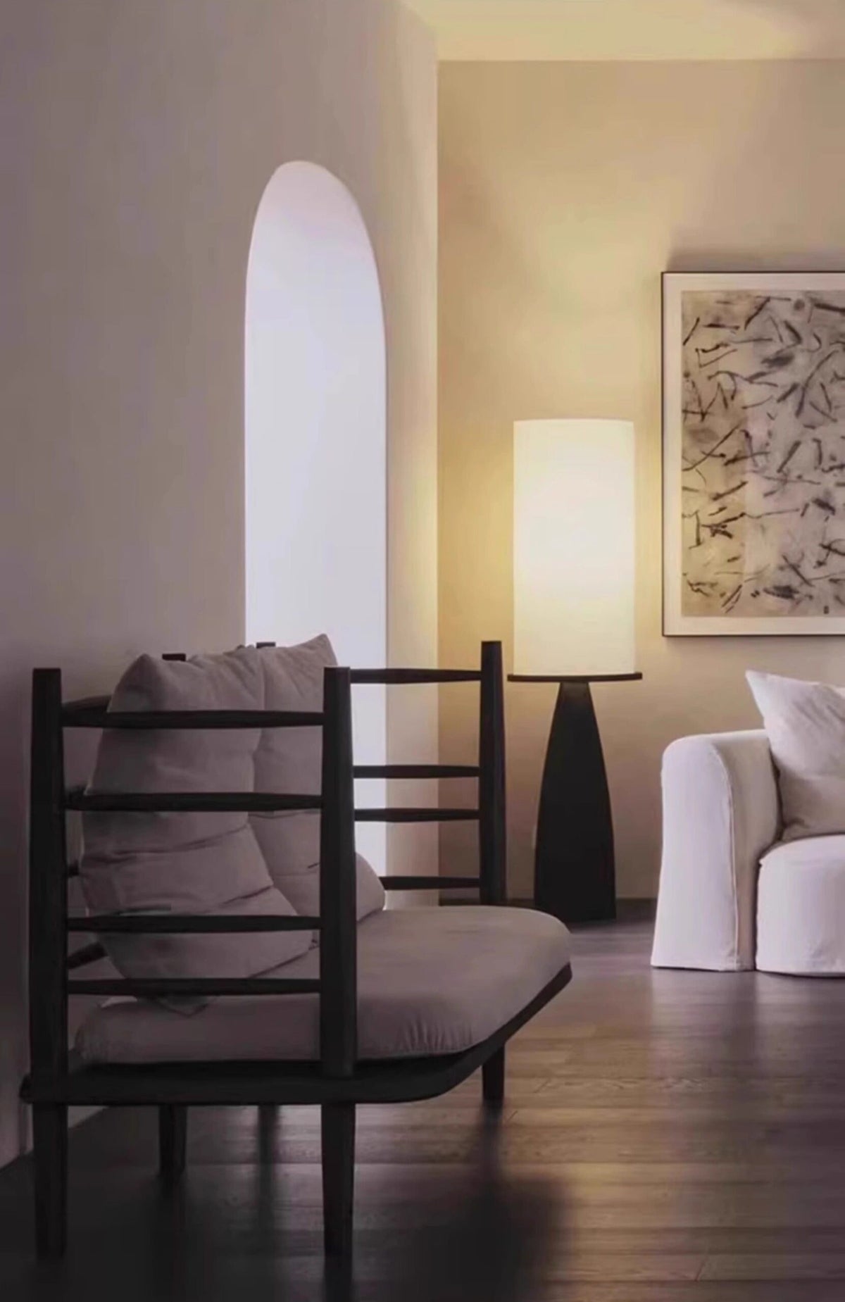 โคมไฟตั้งพื้น - Black and White Designed Floor Lamp X