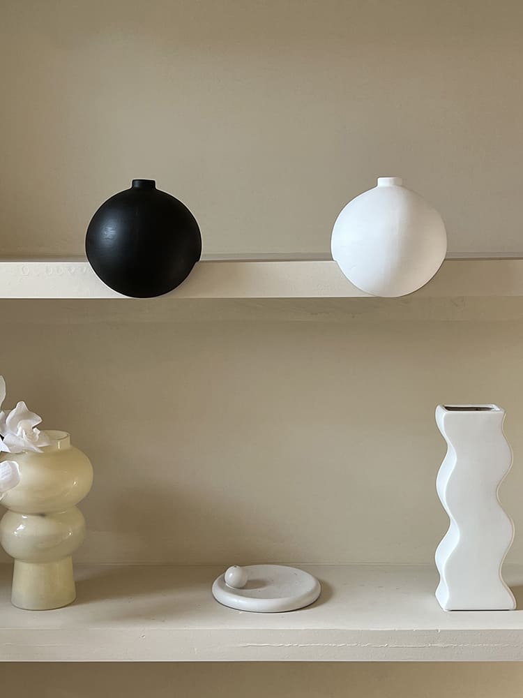 แจกันดอกไม้ตกแต่งบ้าน - Corner Designed Decor Vase