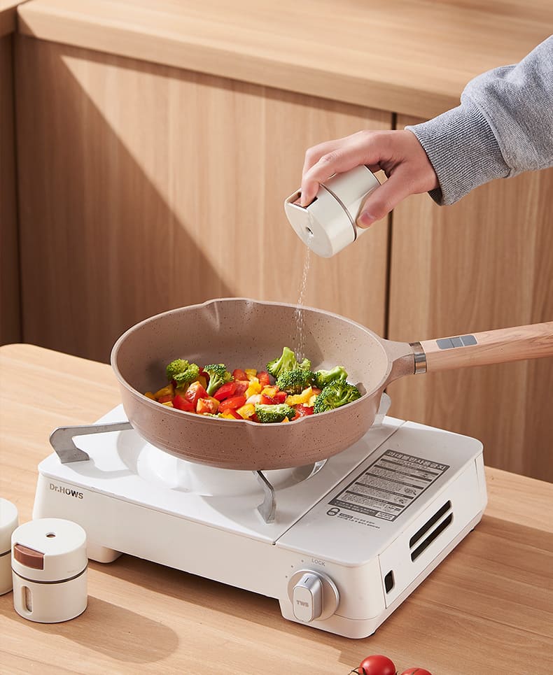 กระปุกใส่เครื่องปรุง - Magnetic Seasoning Bottle Set