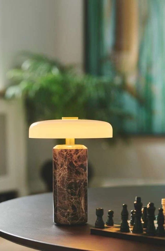 โคมไฟตั้งโต๊ะตกแต่งบ้าน - Veloura Table Lamp