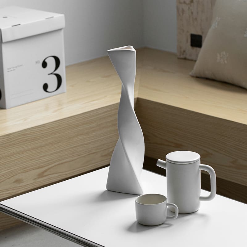แจกันดอกไม้ตกแต่งบ้าน - Twist Designed Decor Vase