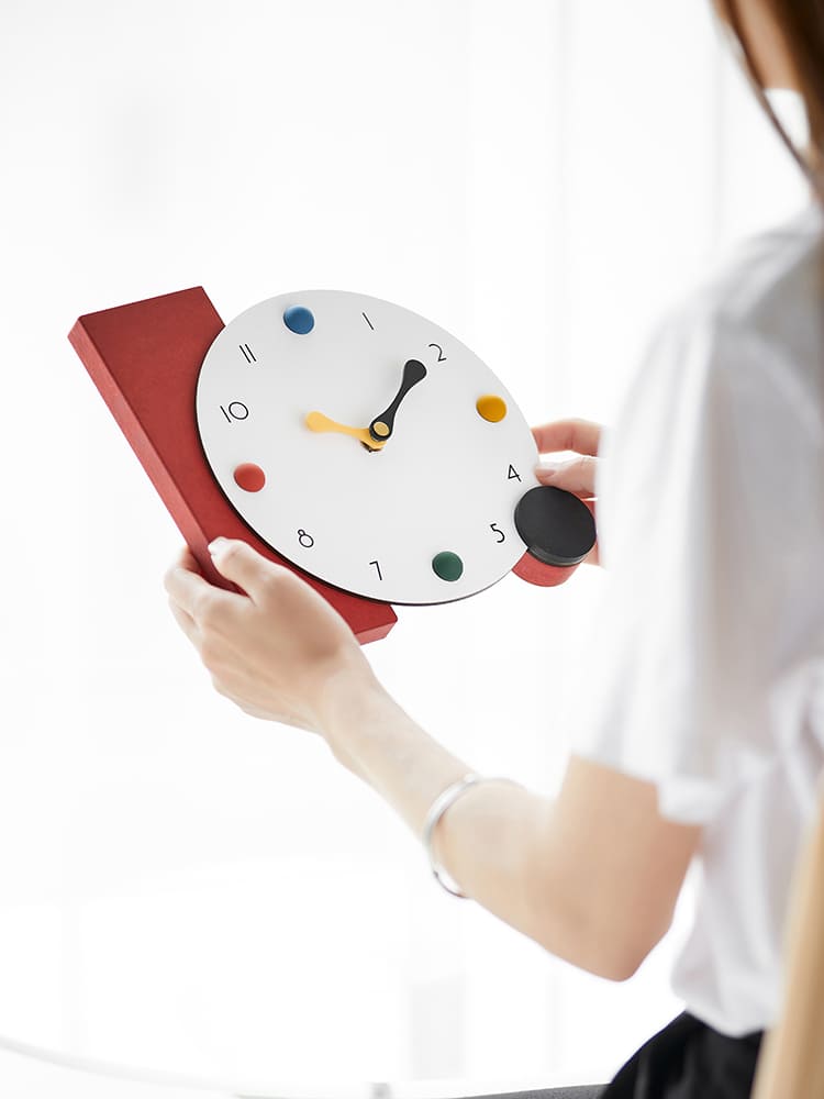 นาฬิกาตั้งโต๊ะตกแต่งบ้าน - Creative Designed Table Clock II