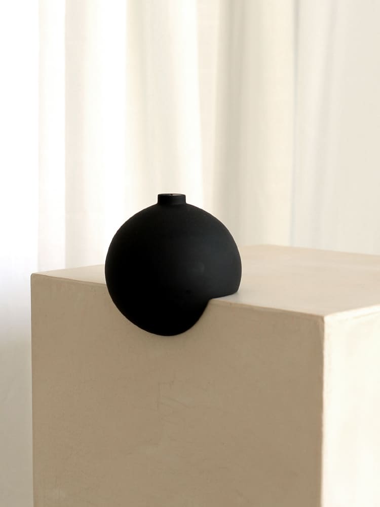 แจกันดอกไม้ตกแต่งบ้าน - Corner Designed Decor Vase