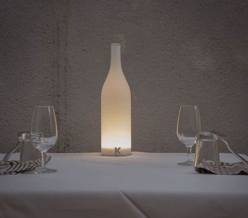 โคมไฟตั้งโต๊ะตกแต่งบ้าน - Wine Bottle Designed Table Lamp