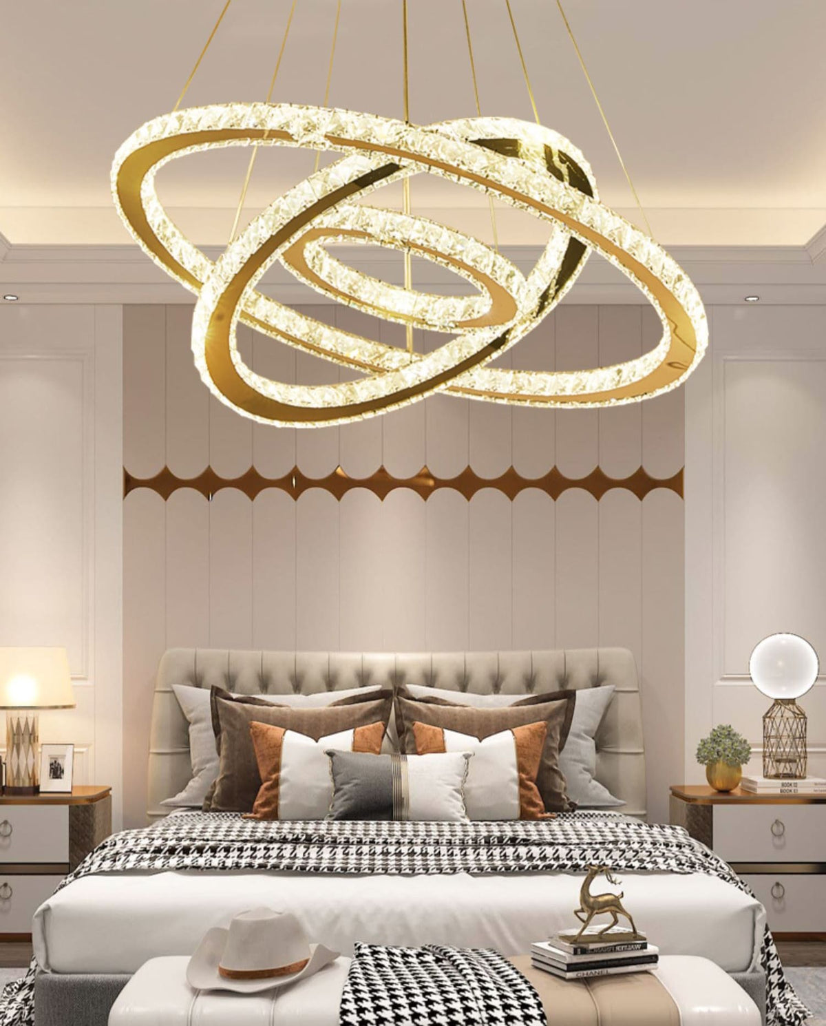 โคมไฟแต่งบ้านติดเพดาน - Tri-Circle Crystal Designed Chandelier