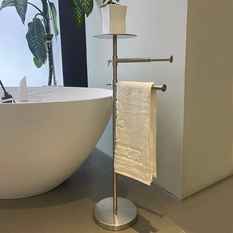 ราวแขวนเสื้อผ้า - Resort Designed Clothes Floor Hanger