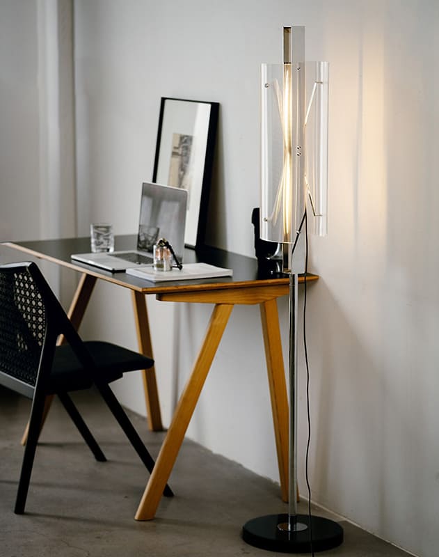 โคมไฟตั้งพื้น - Luxe Spine Floor Lamp