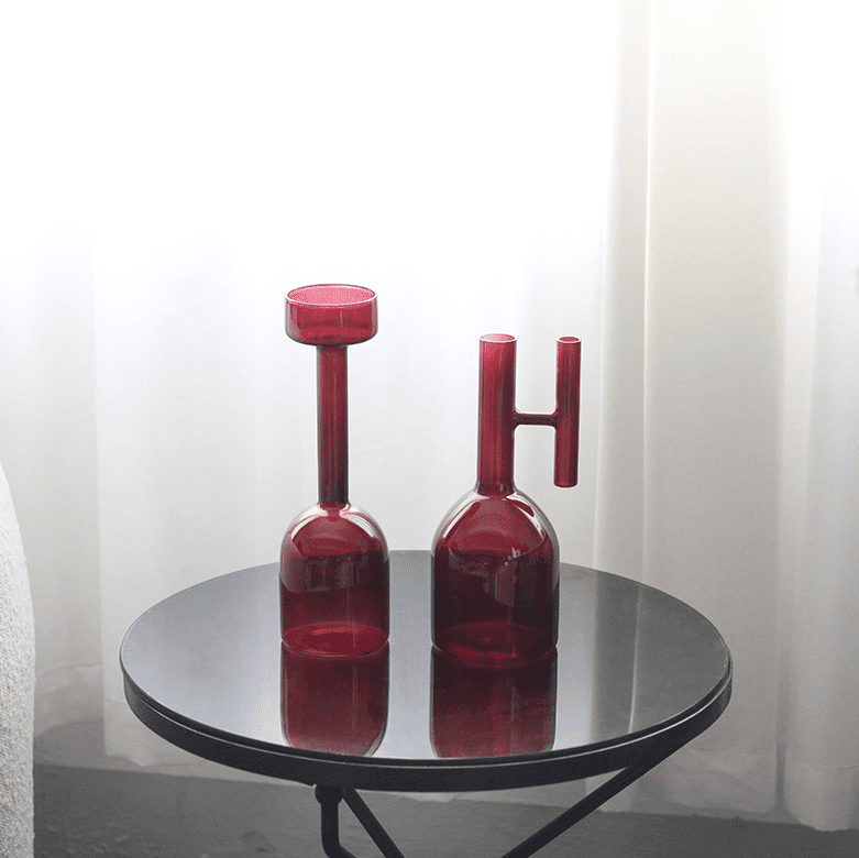 แจกันดอกไม้ตกแต่งบ้าน - Red Designed Decorating Vase III
