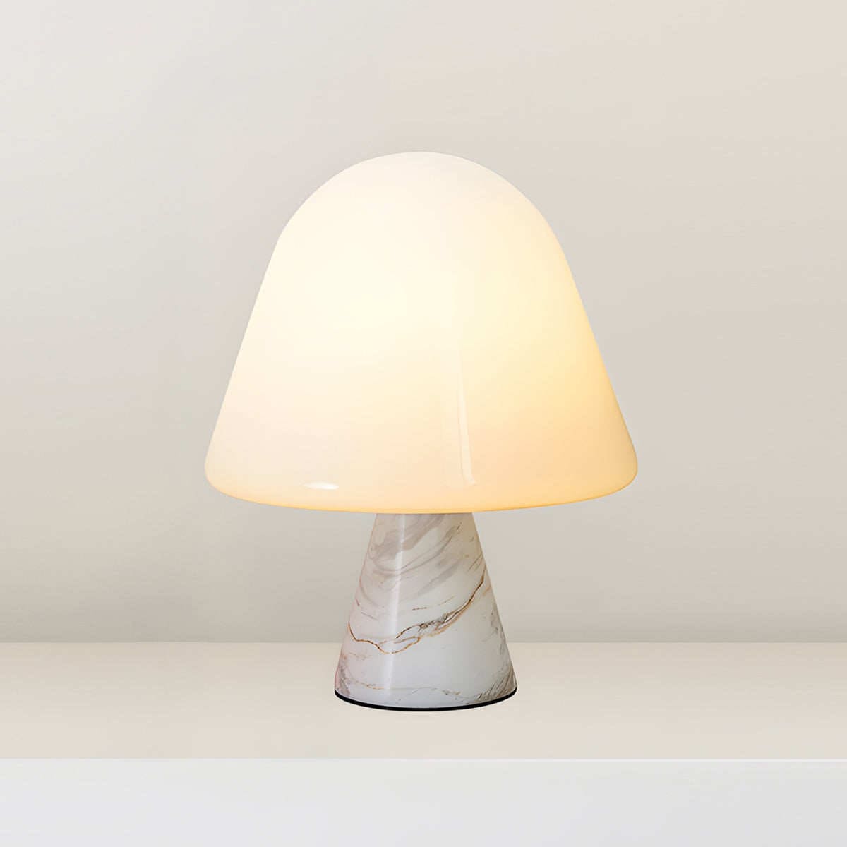 โคมไฟตั้งโต๊ะตกแต่งบ้าน - Marble Mushroom Table Lamp II