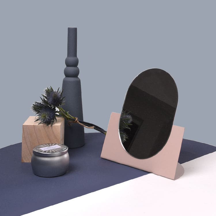 กระจกแต่งหน้าตั้งโต๊ะ - Designed Decor Mirror